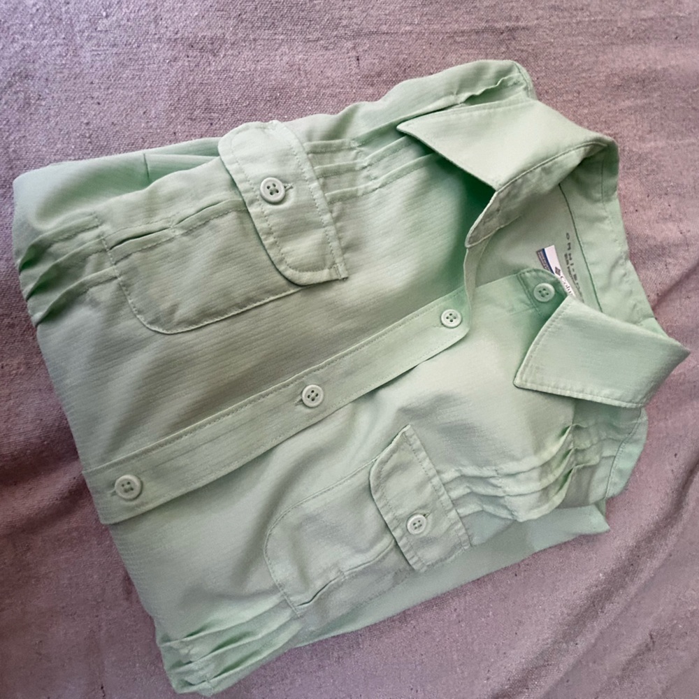 Columbia Shirt Womens Small Green Omni-Shade Hiking Gorpcore Fishing Ruffles - Picture 8 of 16